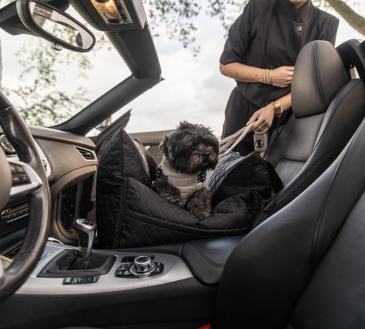  Dogs&amp;Co&reg;Luxe Honden autostoel  Royal+ Black Waterproof Quilt